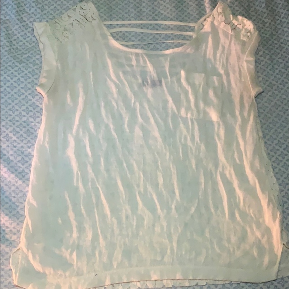 Tee shirt
